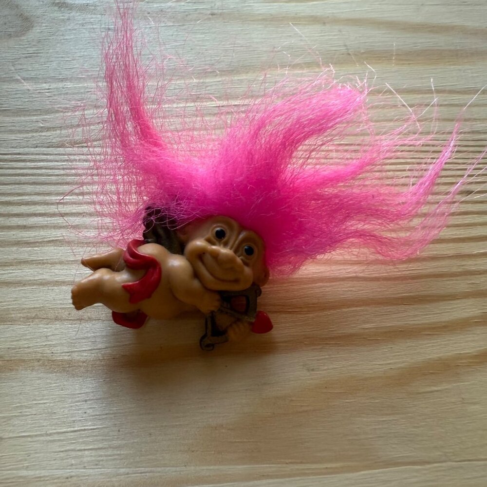 Vintage Russ Troll Doll Cupid Pin Brooch With Hot Pink Hair